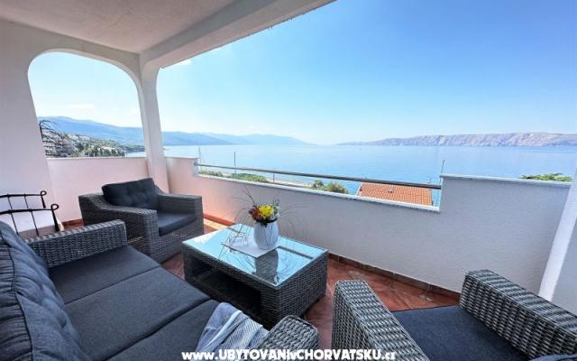 Apartmani Villa Laurus – Accommodation Novi Vinodolski Kroatië