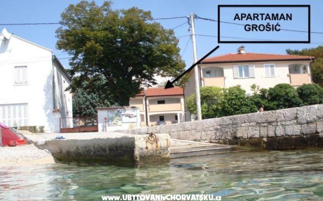 Grošić Apartmani Povile – Accommodation Novi Vinodolski Kroatië