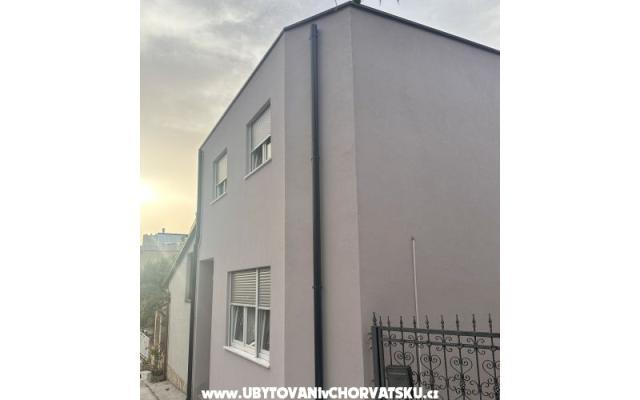 Kuća za odmor Lamari – Accommodation Novi Vinodolski Kroatië