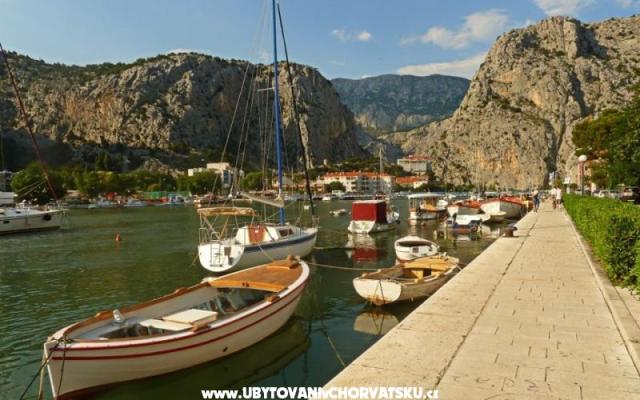 Apartman 1 – Accommodation Omis Kroatië