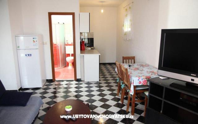 Apartmani Dona – Accommodation Omis Kroatië