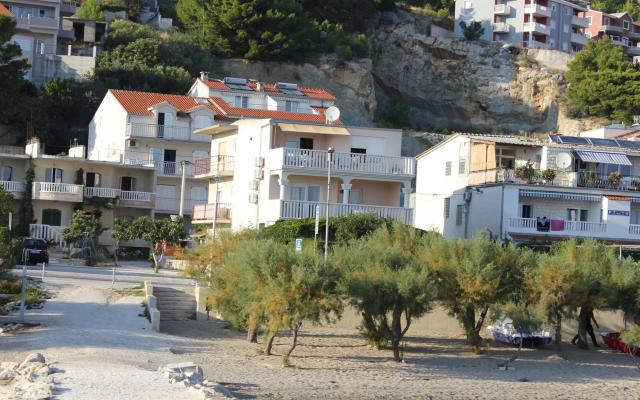 Apartmani Mouse – Accommodation Omis Kroatië