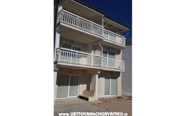 Apartmani Rados – Accommodation Omis Kroatië