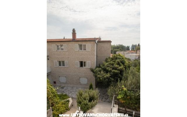 Apartmani Vrljičak – Accommodation Omis Kroatië
