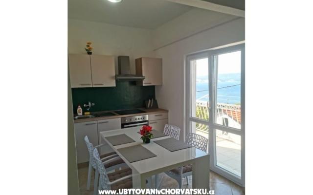 Apartment Ivan – Accommodation Omis Kroatië