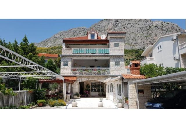 Apartments Danka – Accommodation Omis Kroatië