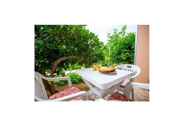 Apartments Iva Brstilo Stanići – Accommodation Omis Kroatië