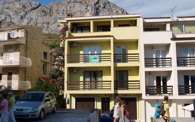 Apartments Šarić – Accommodation Omis Kroatië