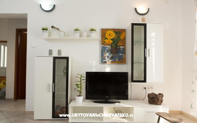 Gandalj – Accommodation Omis Kroatië