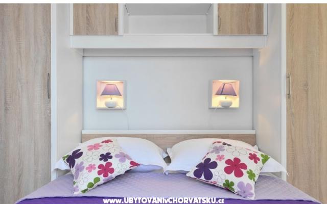 Kuća Dino – Accommodation Omis Kroatië