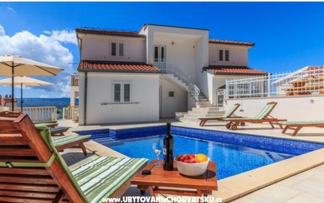 Villa Katarina Croatia – Accommodation Omis Kroatië