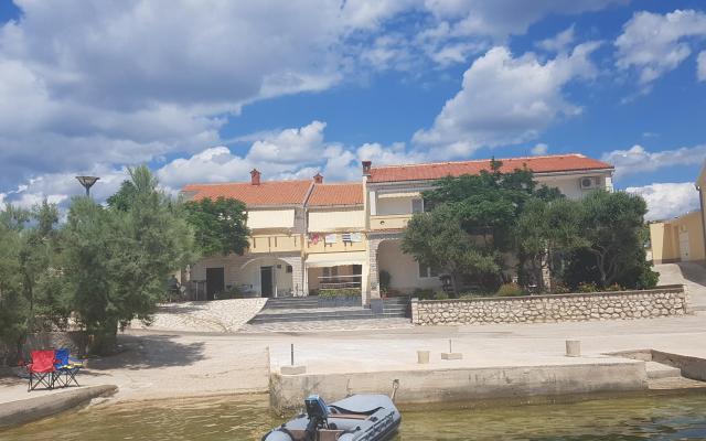 Apartmani Iva i Mirjana – Accommodation Island of Pag Kroatië