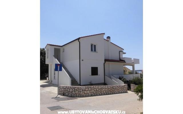 Apartmani Mara – Accommodation Island of Pag Kroatië