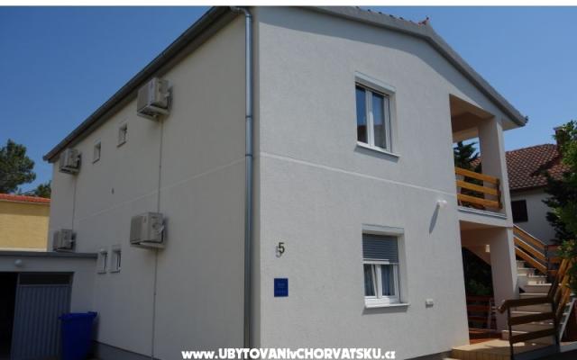 Apartman Zaterini – Accommodation Starigrad Paklenica Kroatië