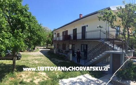Apartmani BILI – Accommodation Starigrad Paklenica Kroatië