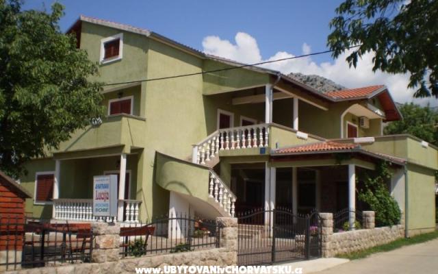 Apartmani Lucija – Accommodation Starigrad Paklenica Kroatië