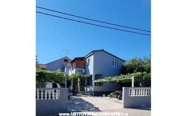 Apartmani Anka – Accommodation Pakostane Kroatië
