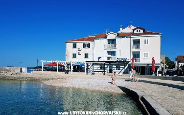 Apartmani Biba – Accommodation Pakostane Kroatië