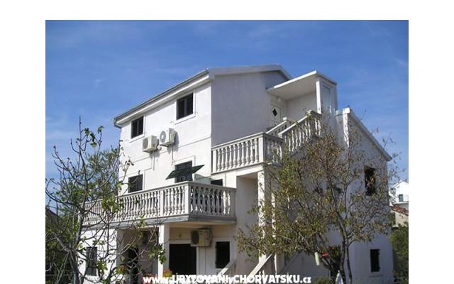 Apartmani Mario – Accommodation Pakostane Kroatië