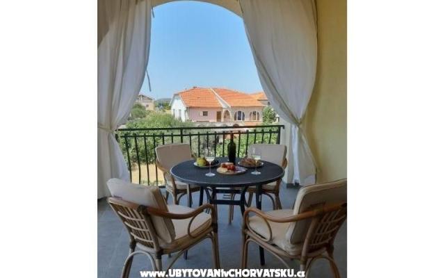 Apartman  – Accommodation Pirovac Kroatië
