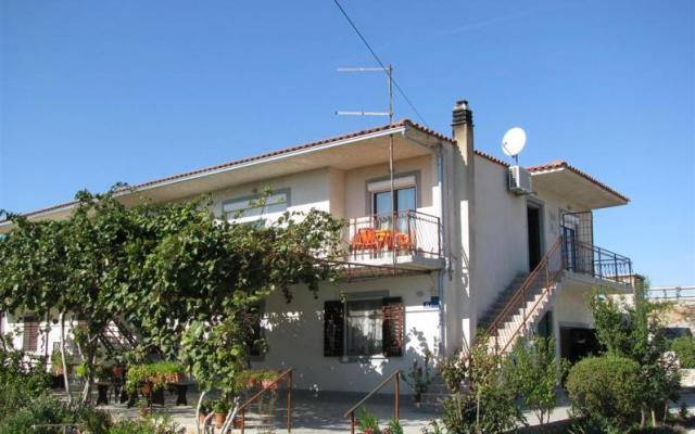 Apartman Letica – Accommodation Pirovac Kroatië