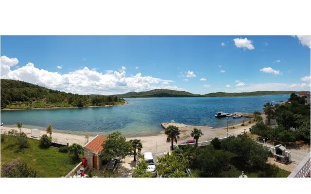 Apartmani Nada – Accommodation Pirovac Kroatië
