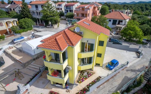 Villa Atlantida apartments – Accommodation Pirovac Kroatië