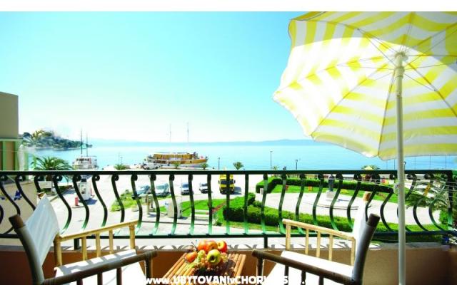 Seafront Studio Apartment + Balcony – Accommodation Podgora Kroatië
