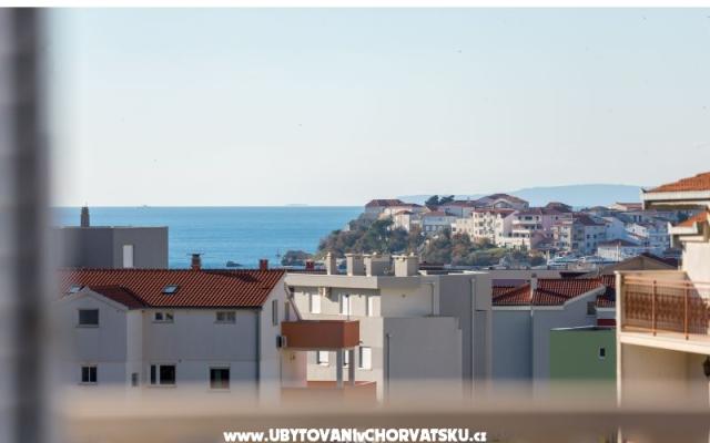 Apartmani Cerovšek – Accommodation Podstrana Kroatië