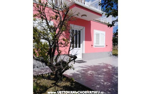 Apartmani Renić – Accommodation Podstrana Kroatië