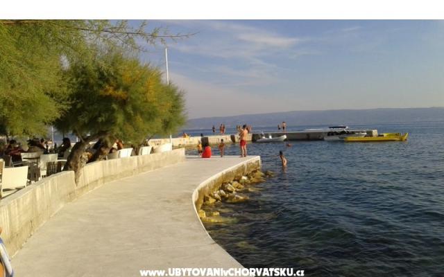 Villa Gina – Accommodation Podstrana Kroatië