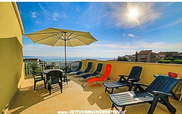 Apartments Lela – Accommodation Podstrana Kroatië
