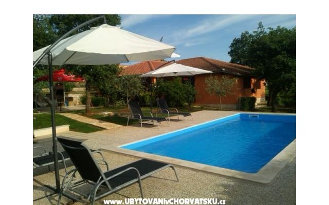 Kuća za odmor – Accommodation Porec Kroatië
