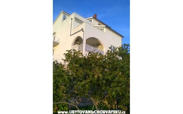 Apartmani   Luka – Accommodation Primosten Kroatië