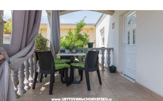 Apartman Luka – Accommodation Privlaka Kroatië