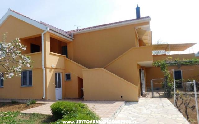  Apartmáni Julieta  – Accommodation Privlaka Kroatië