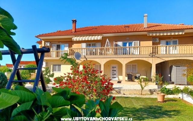 Apartmani Lantana – Accommodation Privlaka Kroatië