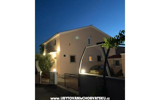 Apartmani Toni – Accommodation Privlaka Kroatië
