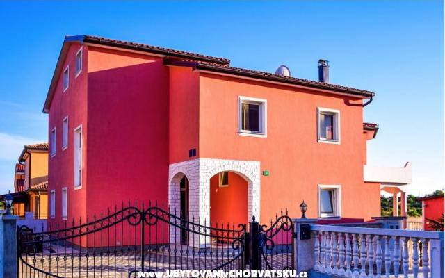 Kristina Apartments – Accommodation Pula Kroatië