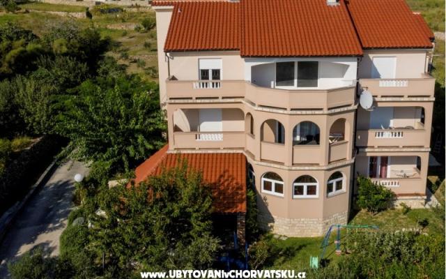 APARTMANI DEBELIĆ – Accommodation Island of Rab Kroatië