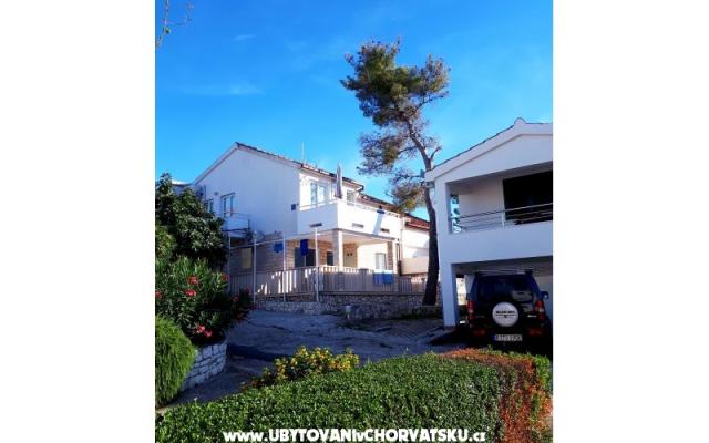 Apartman Roga – Accommodation Rogoznica Kroatië