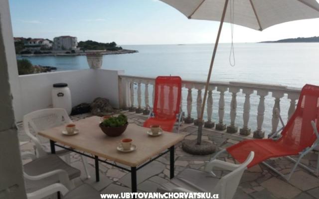 Apartmani Bebe – Accommodation Rogoznica Kroatië