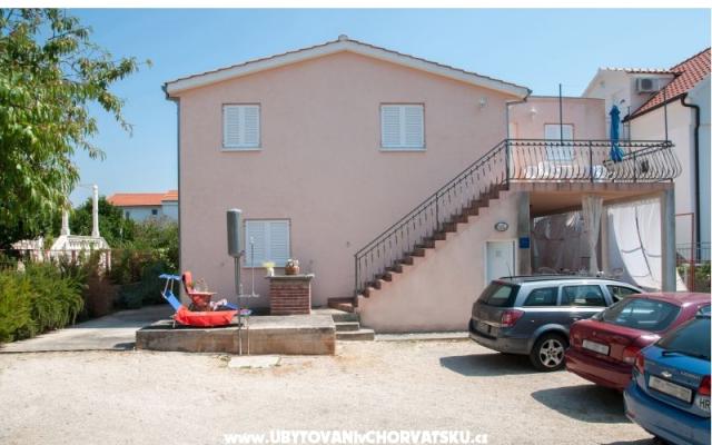 Apartmani Pegamide – Accommodation Rogoznica Kroatië