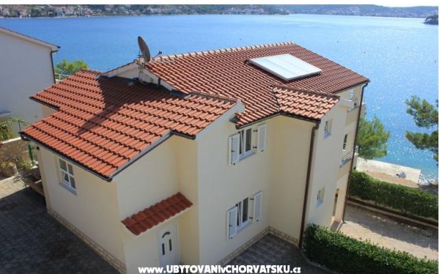 Apartmani Grgić – Accommodation Rogoznica Kroatië
