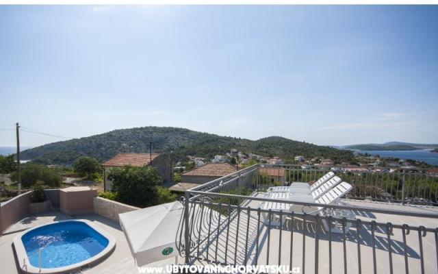 Kuća NEDA – Accommodation Rogoznica Kroatië