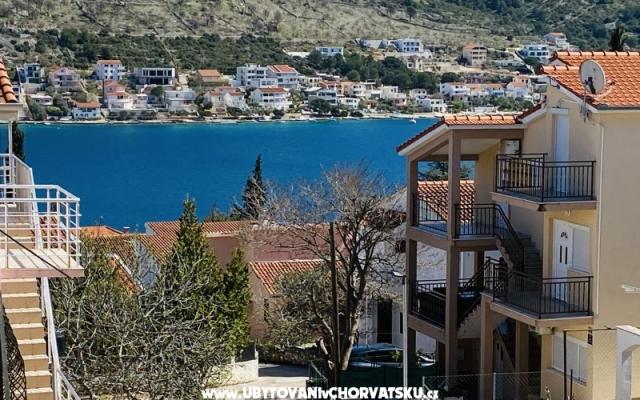 House Lucija  – Accommodation Rogoznica Kroatië