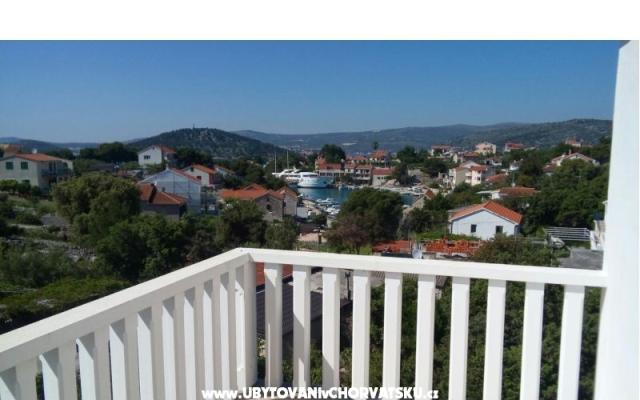 Apartmani Lana – Accommodation Rogoznica Kroatië