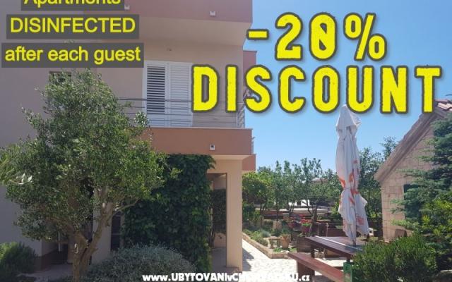 Apartmány Krešimir  OD 30 EUR – Accommodation Rogoznica Kroatië