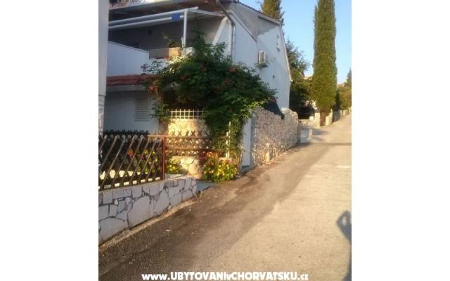 Apartmens Ena – Accommodation Rogoznica Kroatië