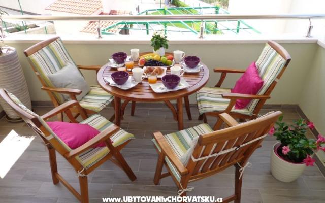 Apartment Dalia – Accommodation Rogoznica Kroatië